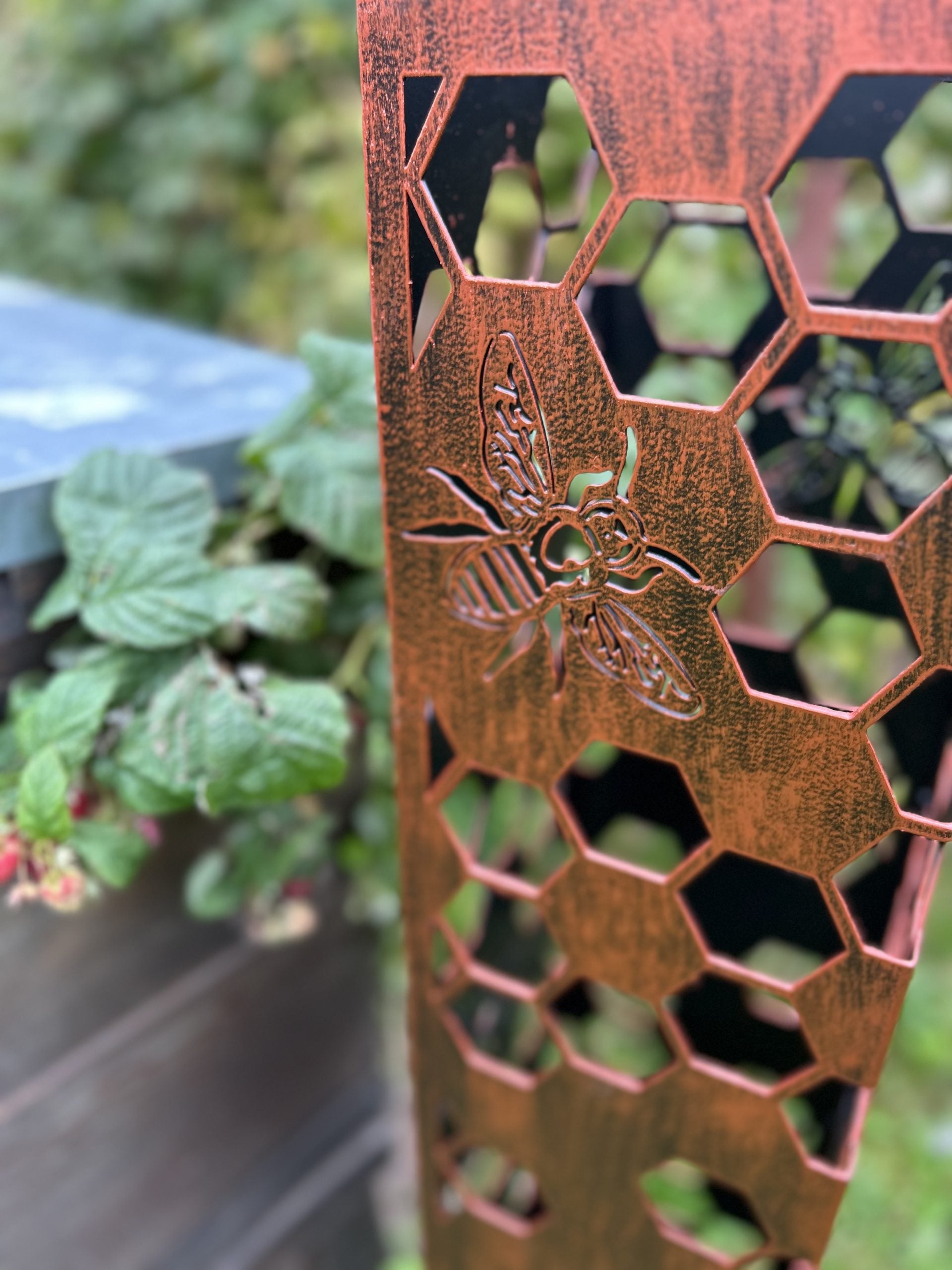 Honeycomb Bee Steel Planter Column – Copper Finish | 90cm