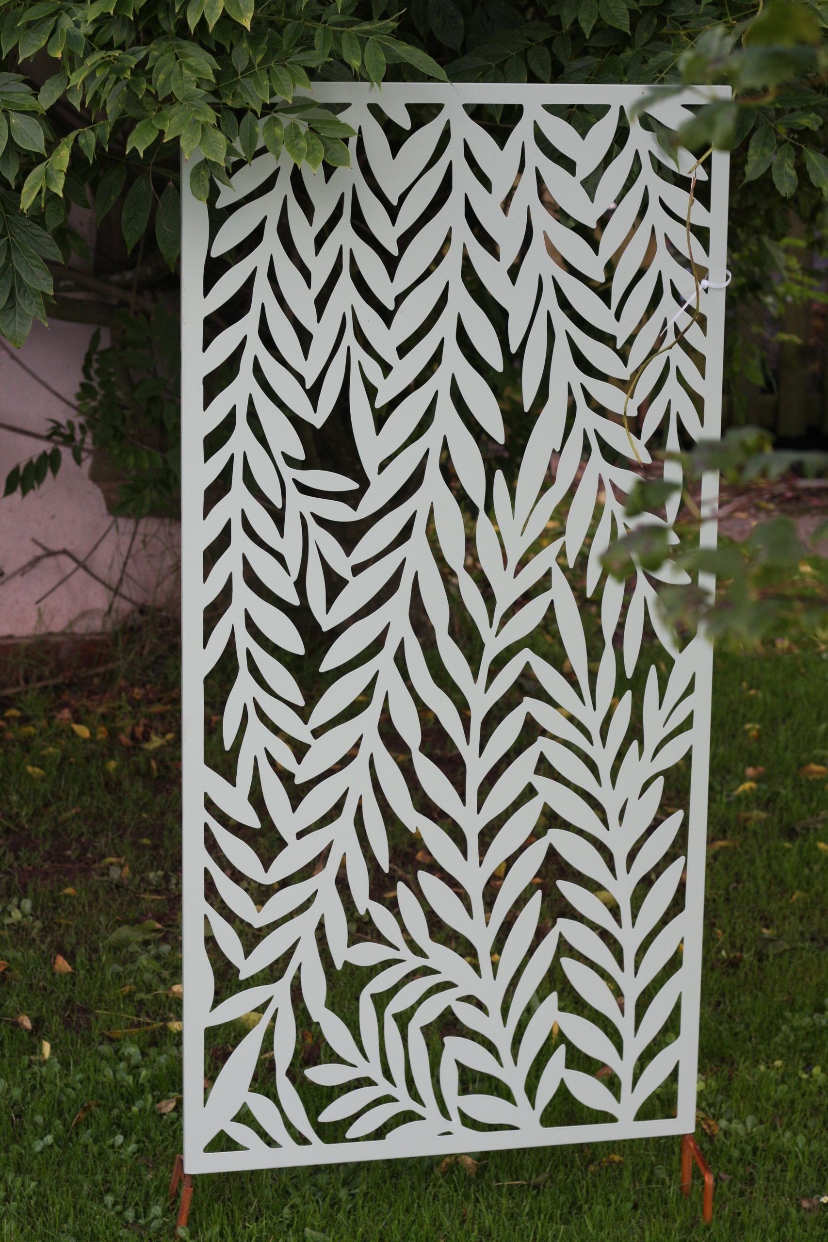 Willow Steel Garden Panel Privacy Screen in Sage Green | 60x120cm
