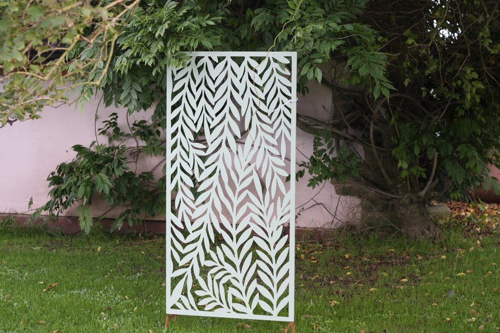 Willow Steel Garden Panel Privacy Screen in Sage Green | 60x120cm