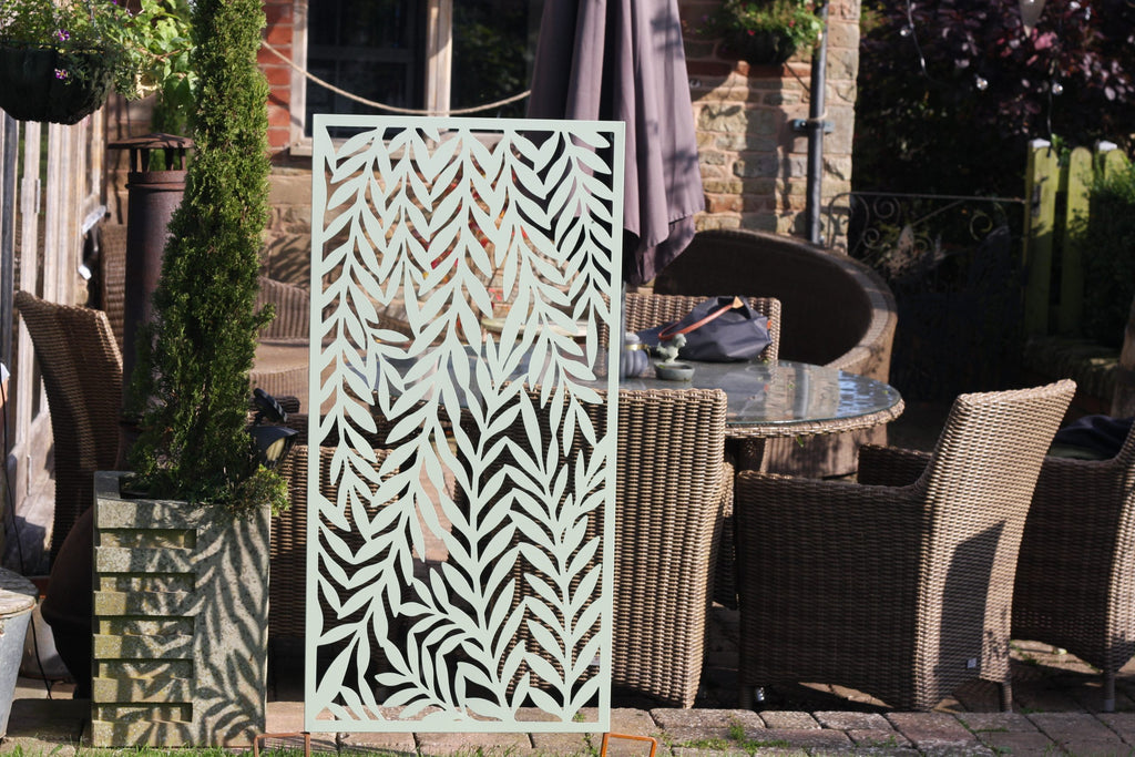 Willow Steel Garden Panel Privacy Screen in Sage Green | 60x120cm